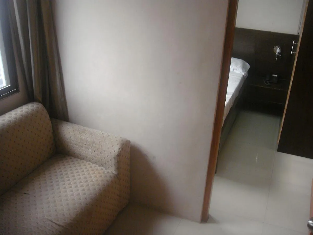 Hidden Pearl Hotel Angeles 3*,